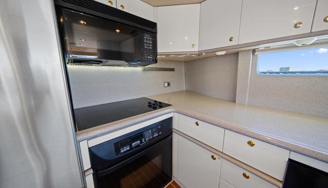 Octopi yacht for sale 40