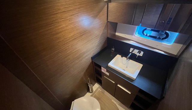 White Pearl yacht for sale 29