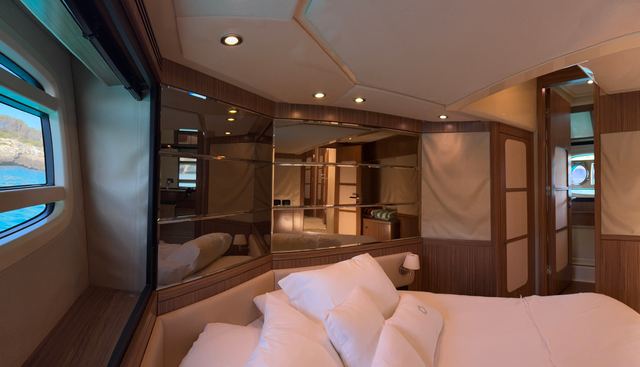 noname yacht for sale 30