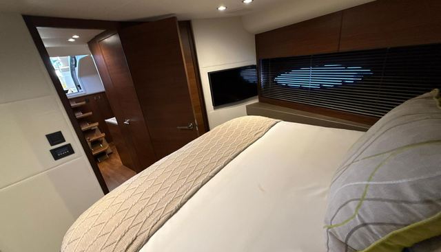 FEATHERS yacht for sale 30