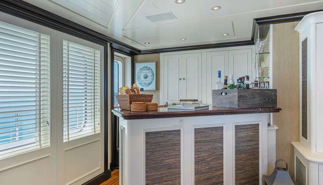 Big Easy yacht for sale 28