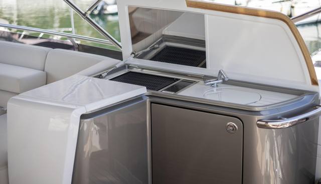 N2H2 yacht for sale 19