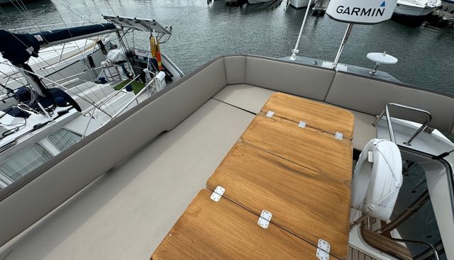 Roxy 2 yacht for sale 12