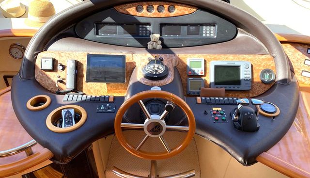 A55 yacht for sale 24