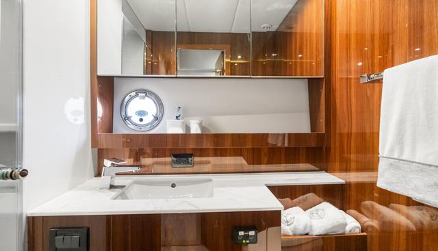 Tropical Dreamer yacht for sale 52