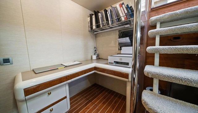 Octopi yacht for sale 93