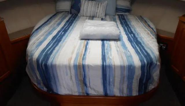 Cest Bon yacht for sale 10