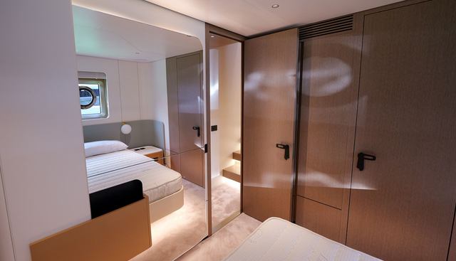 Sea Star yacht for sale 18