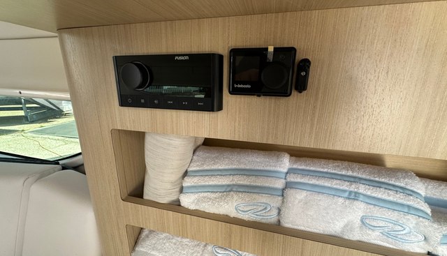 Janet yacht for sale 20