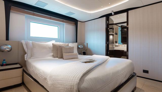 BELLA VITA yacht for sale 14