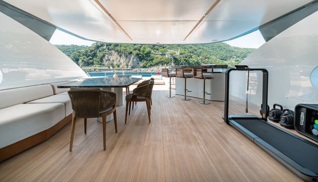 ARIA yacht for sale 9