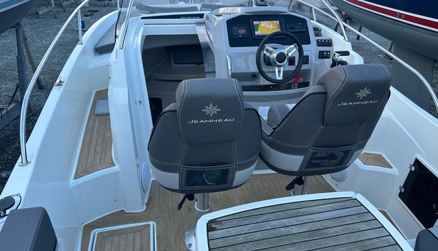 Meant 2 B yacht for sale 24