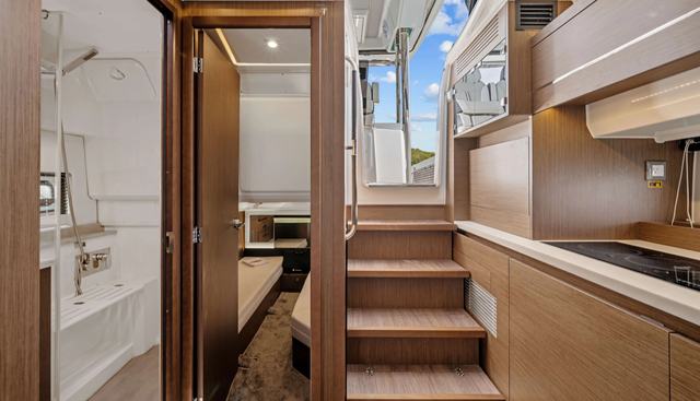 Lunasea yacht for sale 32