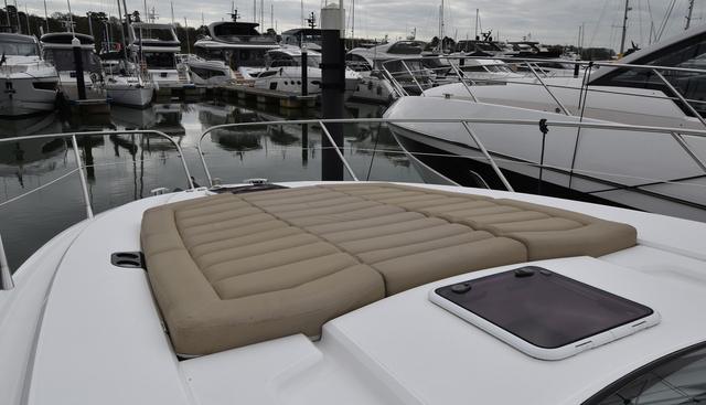 VOLANTIS yacht for sale 22