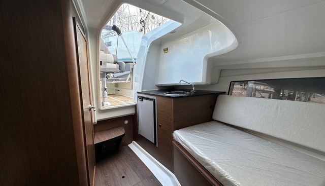 Meant 2 B yacht for sale 34