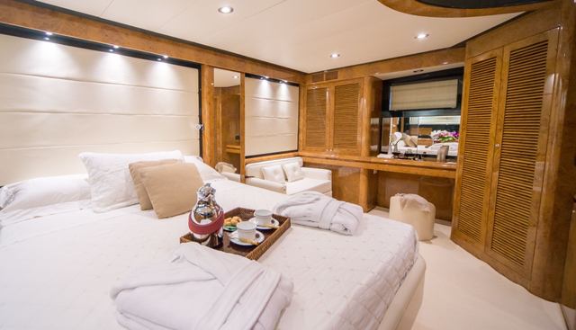 Zia Canaia yacht for sale 15