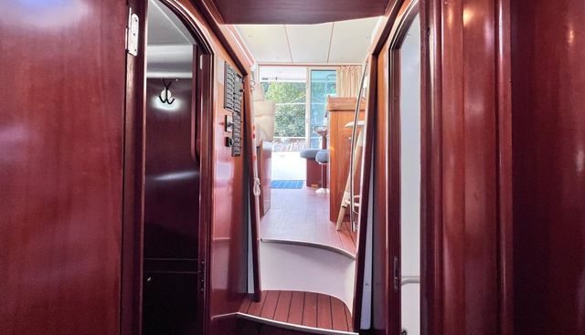 noname yacht for sale 24
