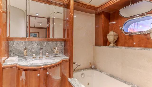 Active Octo yacht for sale 47