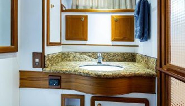 Homes yacht for sale 39