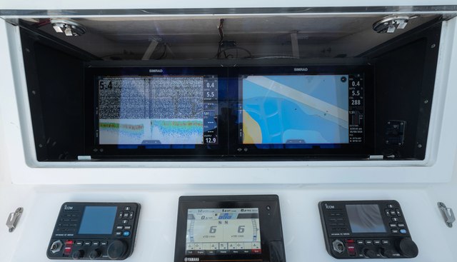 El Cadejo yacht for sale 22
