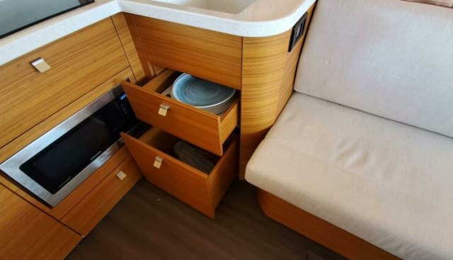 noname yacht for sale 32