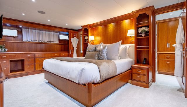 SILVER SEAS yacht for sale 20