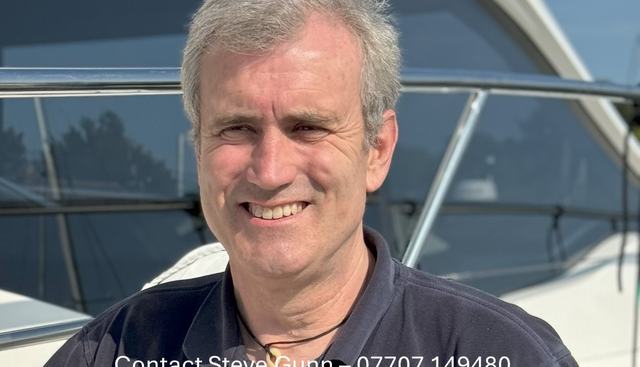 New Regal 28 Express yacht for sale 12