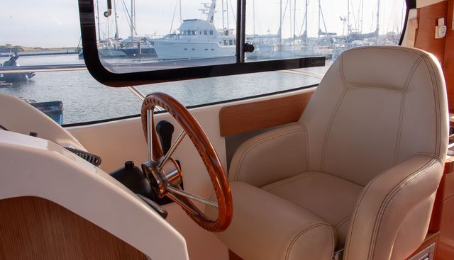 Éalú yacht for sale 22