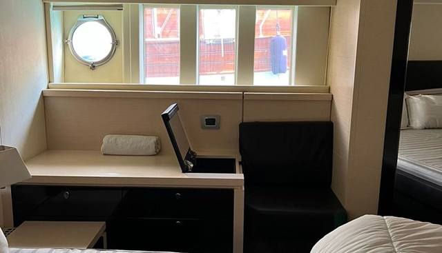 CRANCHI SIXTY 6 FLY yacht for sale 15