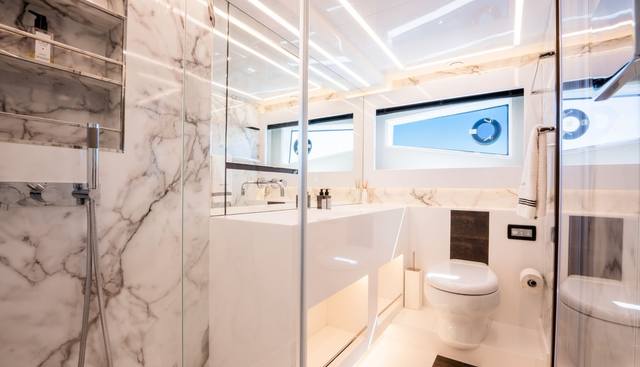 BQ2 yacht for sale 38