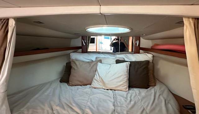 JACINTHA BLUE yacht for sale 3