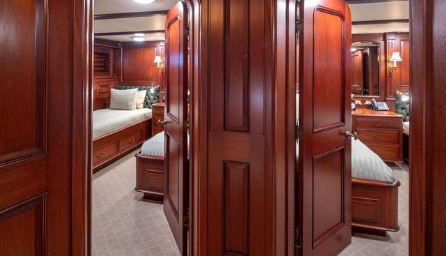 Marlinda yacht for sale 64