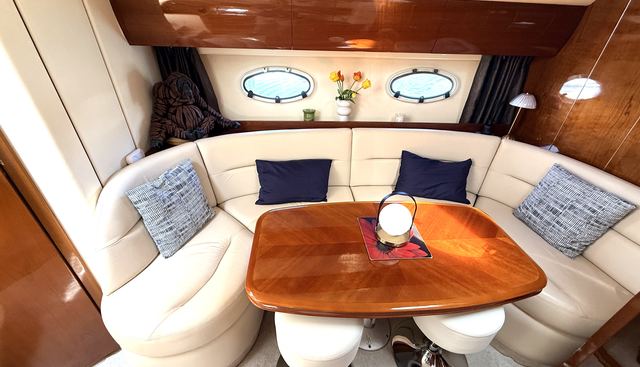 Footloose yacht for sale 9