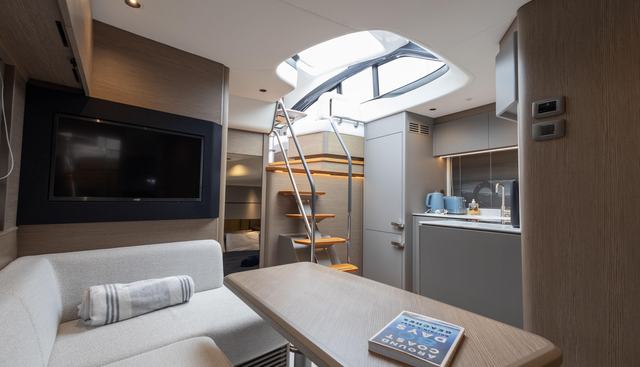 Olive May yacht for sale 40