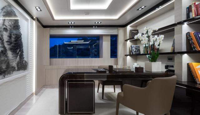 O'Ptasia yacht for sale 10