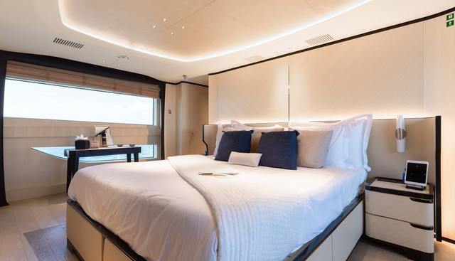 BELLA VITA yacht for sale 10