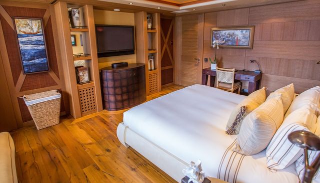 PELORUS yacht for sale 29