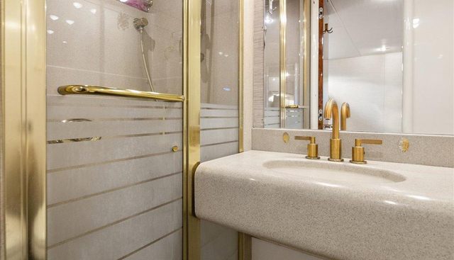 Octopi yacht for sale 60