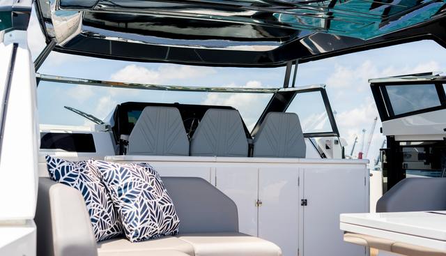 Fin yacht for sale 24