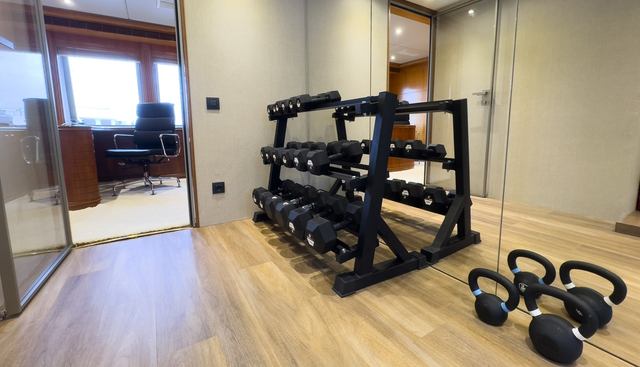 BENIK yacht for sale 24