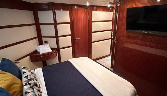 Tecnomar Velvet 90 yacht for sale 30