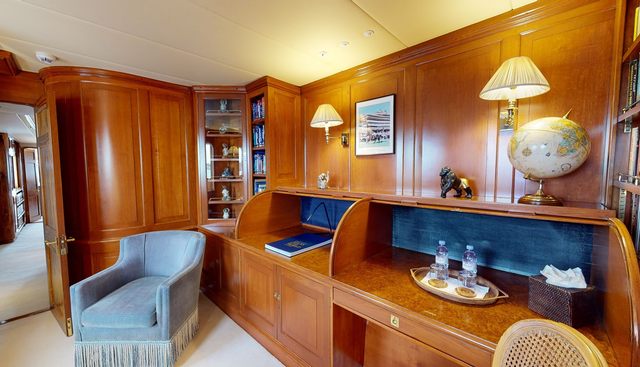 WILAMINA yacht for sale 10