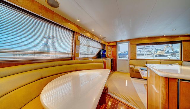 Broker Bonus Available yacht for sale 33