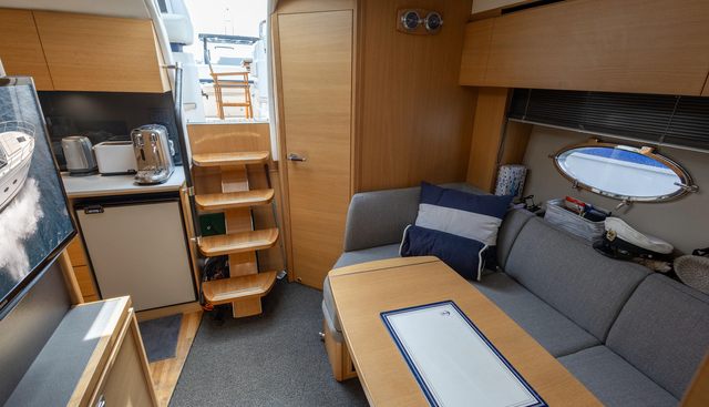 Lady IXNA yacht for sale 3