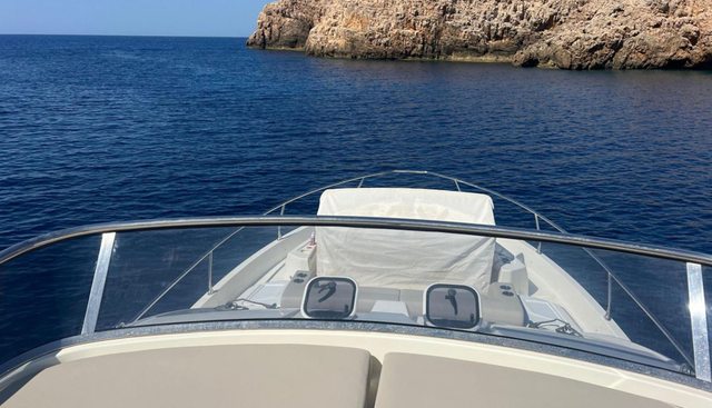 E52 yacht for sale 12