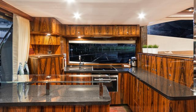 Galeon 550 yacht for sale 9