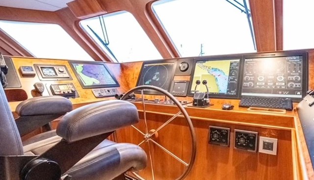 Dozer yacht for sale 34