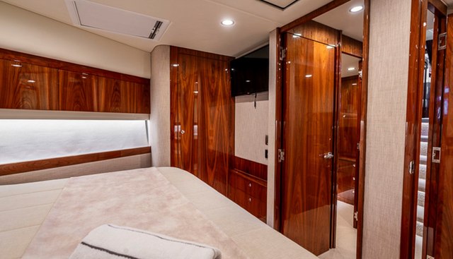 Buzz yacht for sale 29