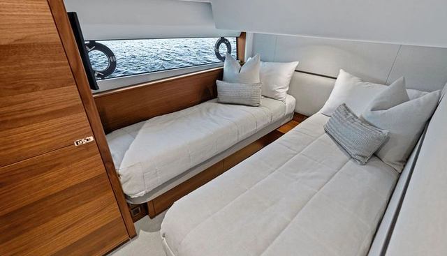 R&R yacht for sale 35