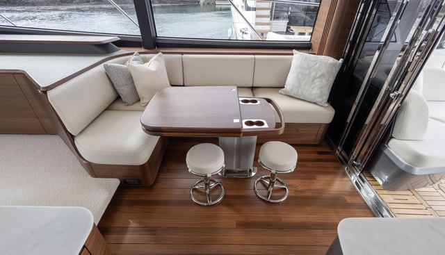 S65529 yacht for sale 22